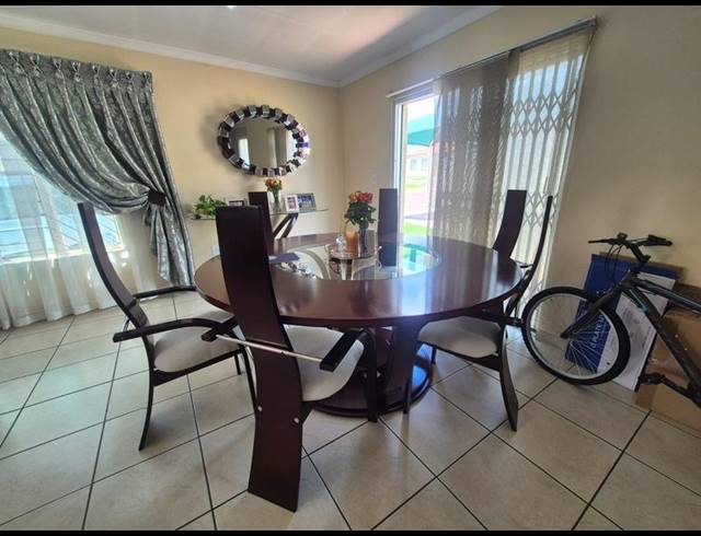 3 BEDROOM TOWNHOUSE FOR SALE IN ELANDSPARK